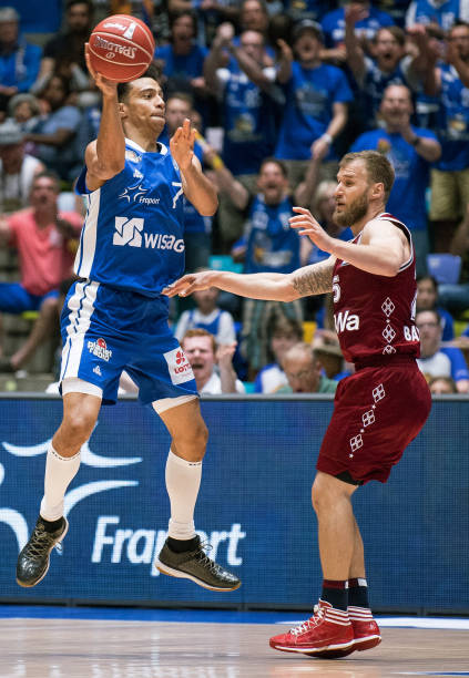 尽管转会费 尽管转会费