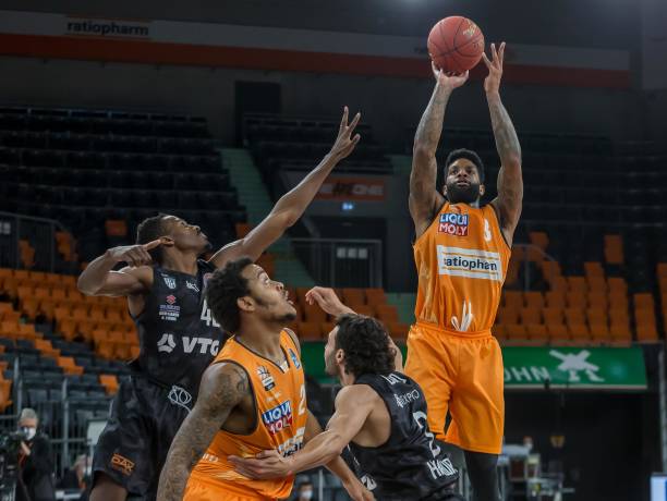 间会组织裁 间会组织裁