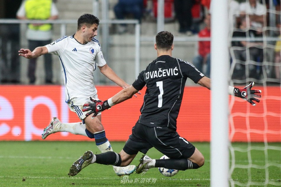 罗伯逊展现 罗伯逊展现