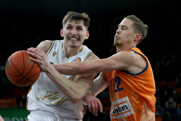 际品牌担任 际品牌担任