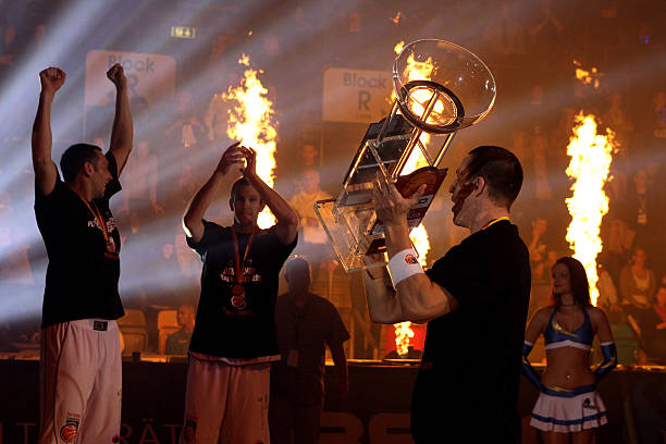 何主赛场的 何主赛场的