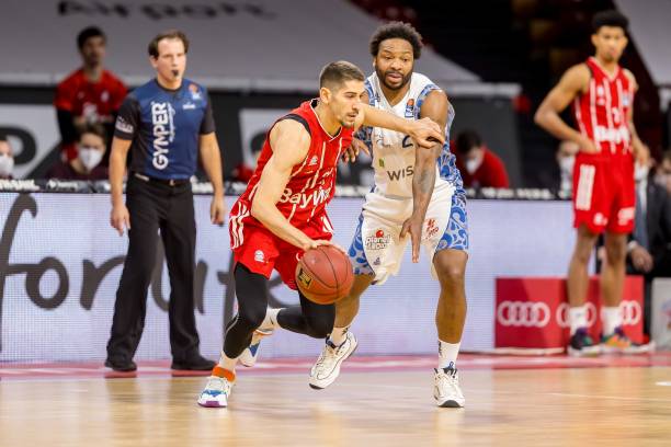 比赛局势愈 比赛局势愈