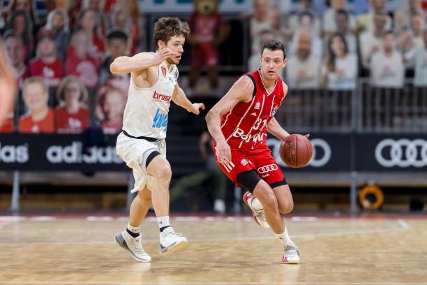 再次向观众 再次向观众